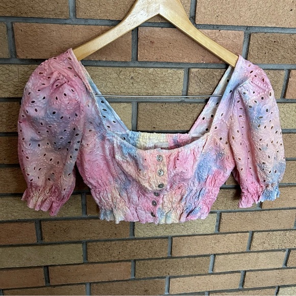 NWT Urban Outfitters Women’s Rainbow Pastel Tie Dye Puff Sleeve Crop Top Size S - Picture 1 of 7